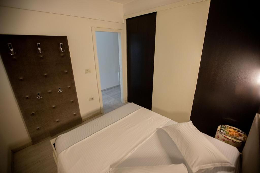 Down Town Tirana Apartment Center Exterior foto